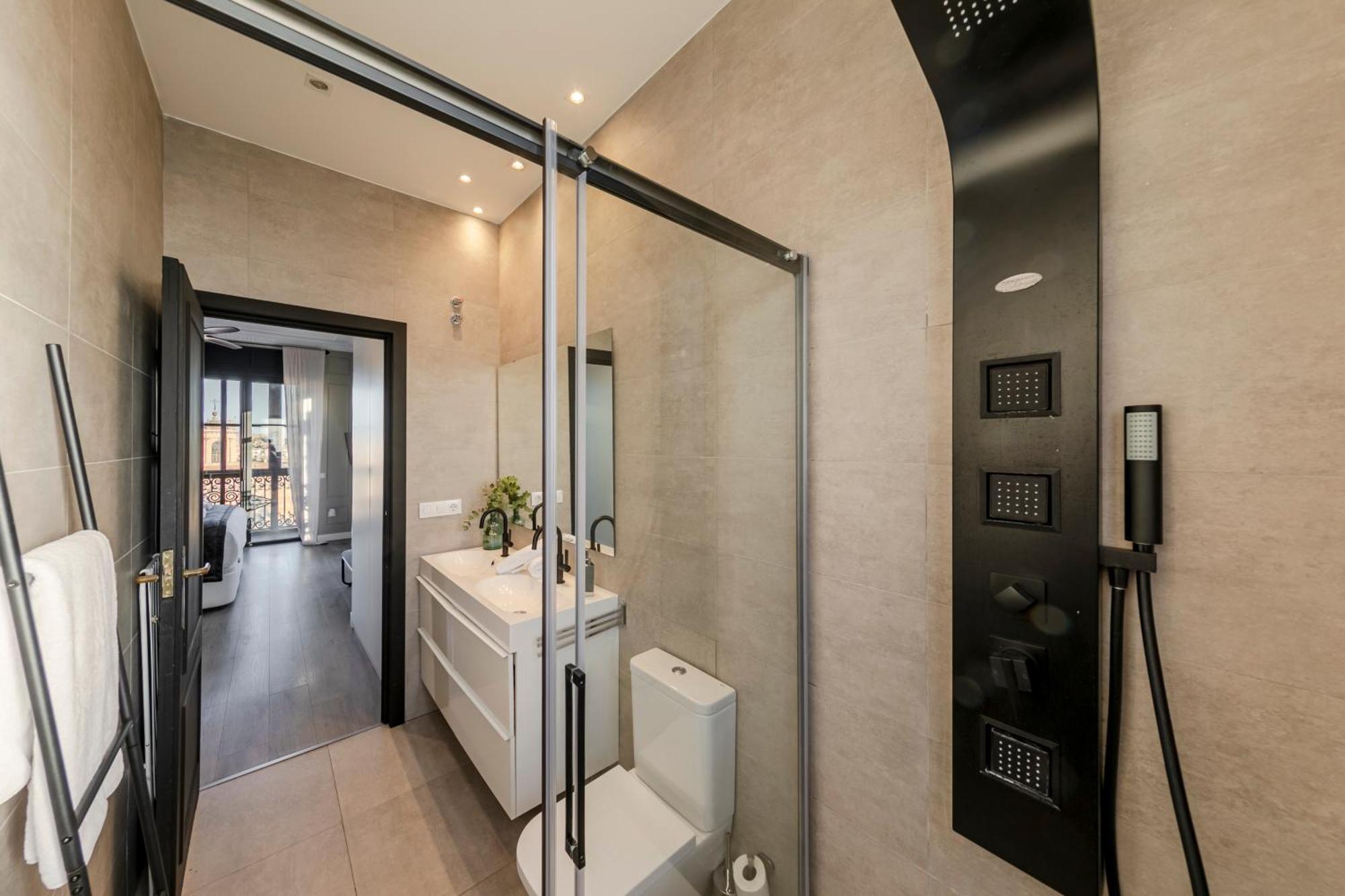 Isg Apartments Modern Atticpool At The Cathedralfree Parking Seville Exterior photo